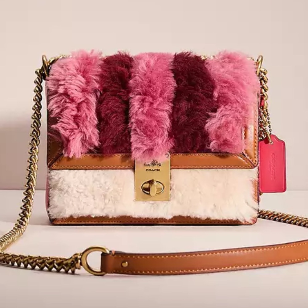 EUC Coach Hutton Shoulder Bag 18 with Patchwork